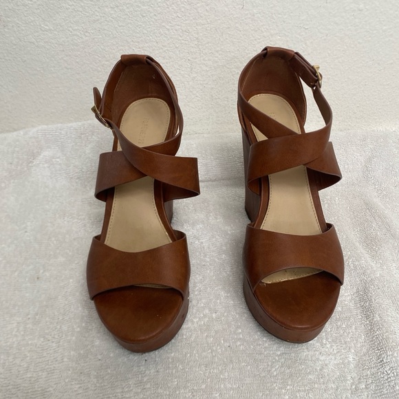 Forever 21 Womens Brown Faux Leather Strappy Platform Wedge Sandal Size 7.5 Boho - Picture 2 of 15